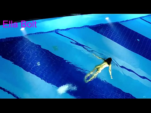 ❤️ මට නැරඹීම නැවැත්විය නොහැක, තරුණ රන්වන්තිය ELLA BOLT නිවාඩු නිකේතනයේ තටාකයේ නිරුවතින් පිහිනීමට හසු විය Porno අපෙන්% si.oldsex.ru% ❌